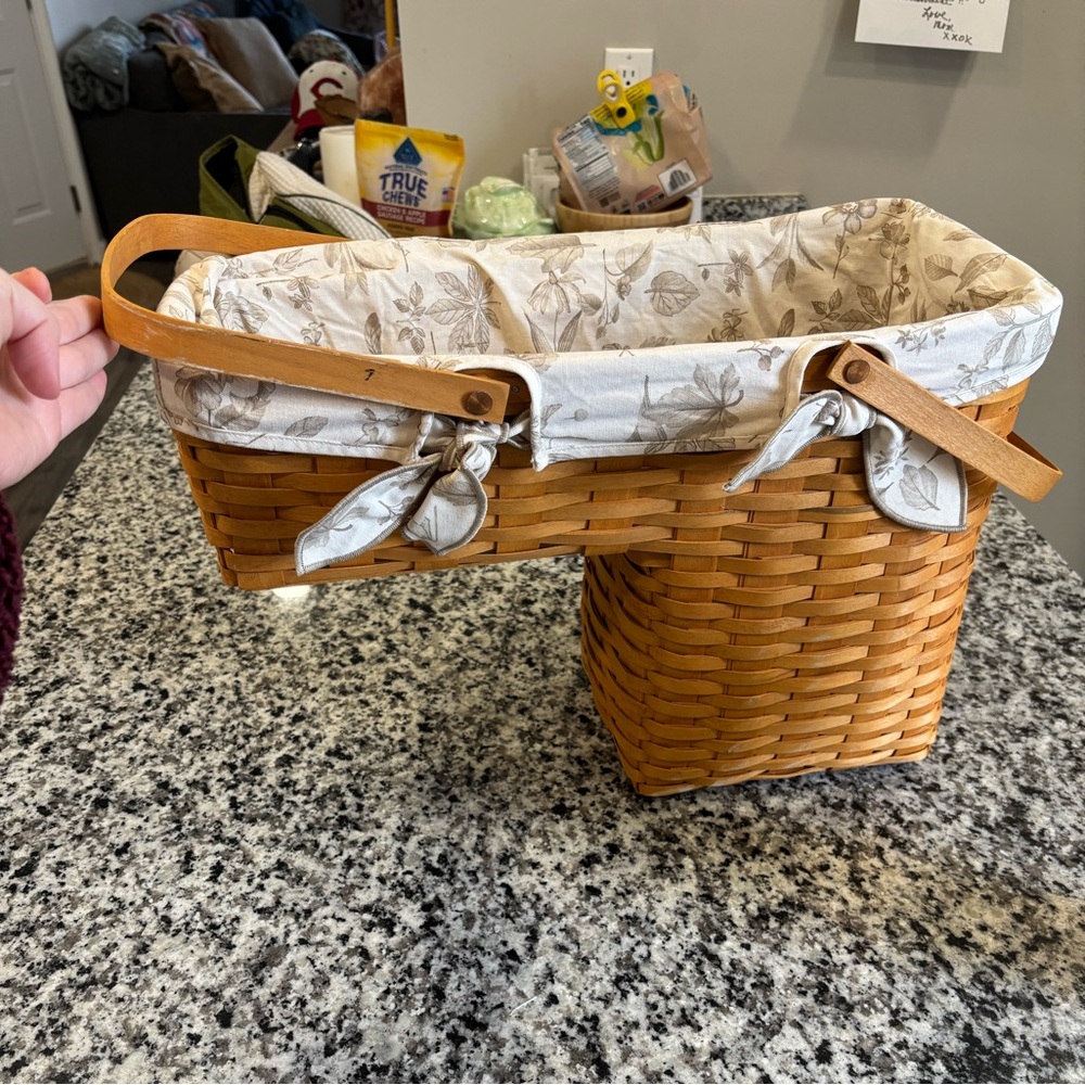 2001 Longaberger Stair Basket with hard plastic liner and Removable Floral Liner